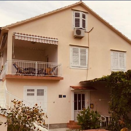 Anita Guest House Tivat Ngoại thất bức ảnh