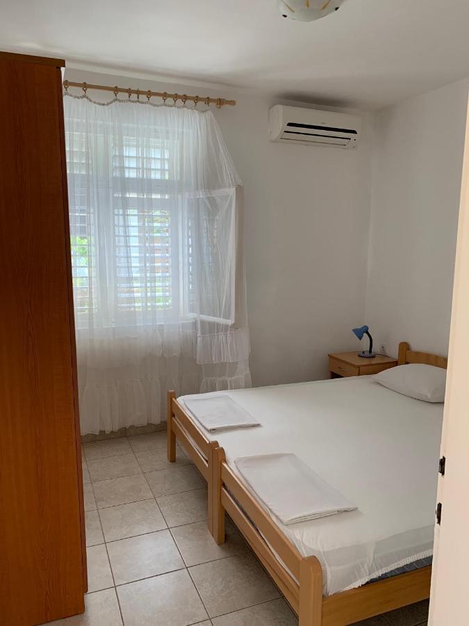 Anita Guest House Tivat Ngoại thất bức ảnh