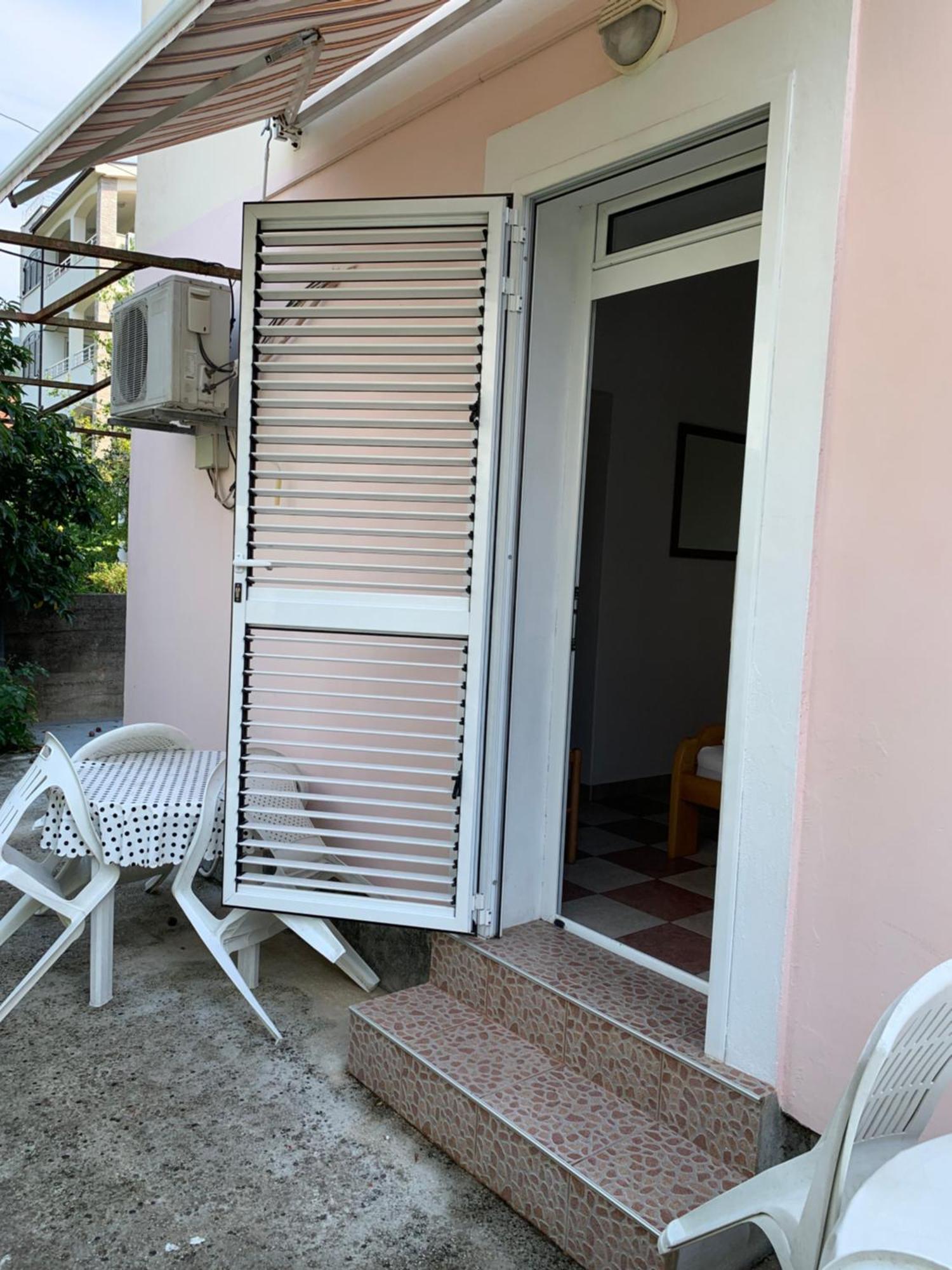 Anita Guest House Tivat Ngoại thất bức ảnh