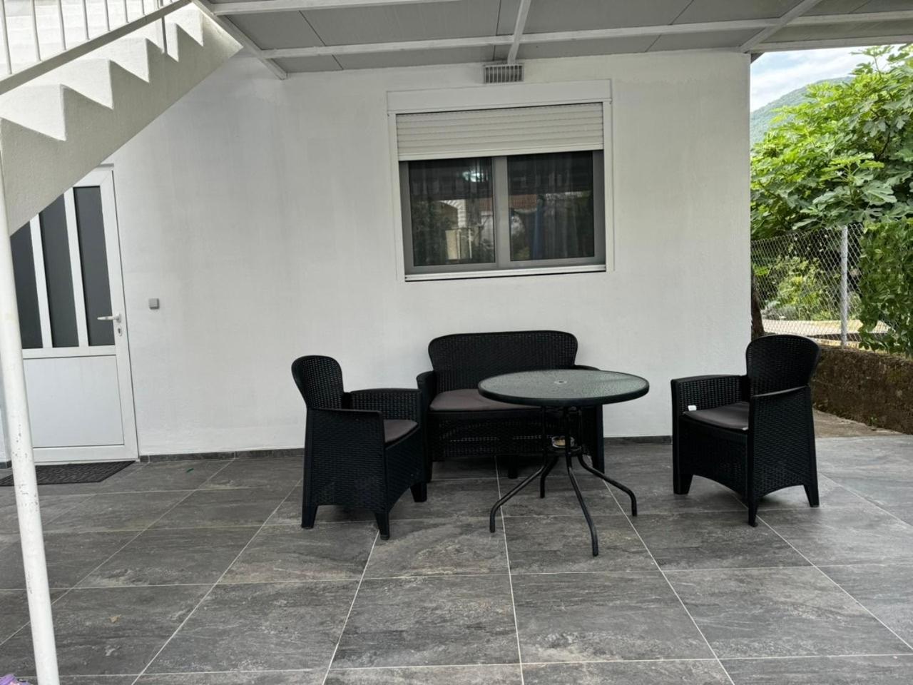 Anita Guest House Tivat Ngoại thất bức ảnh