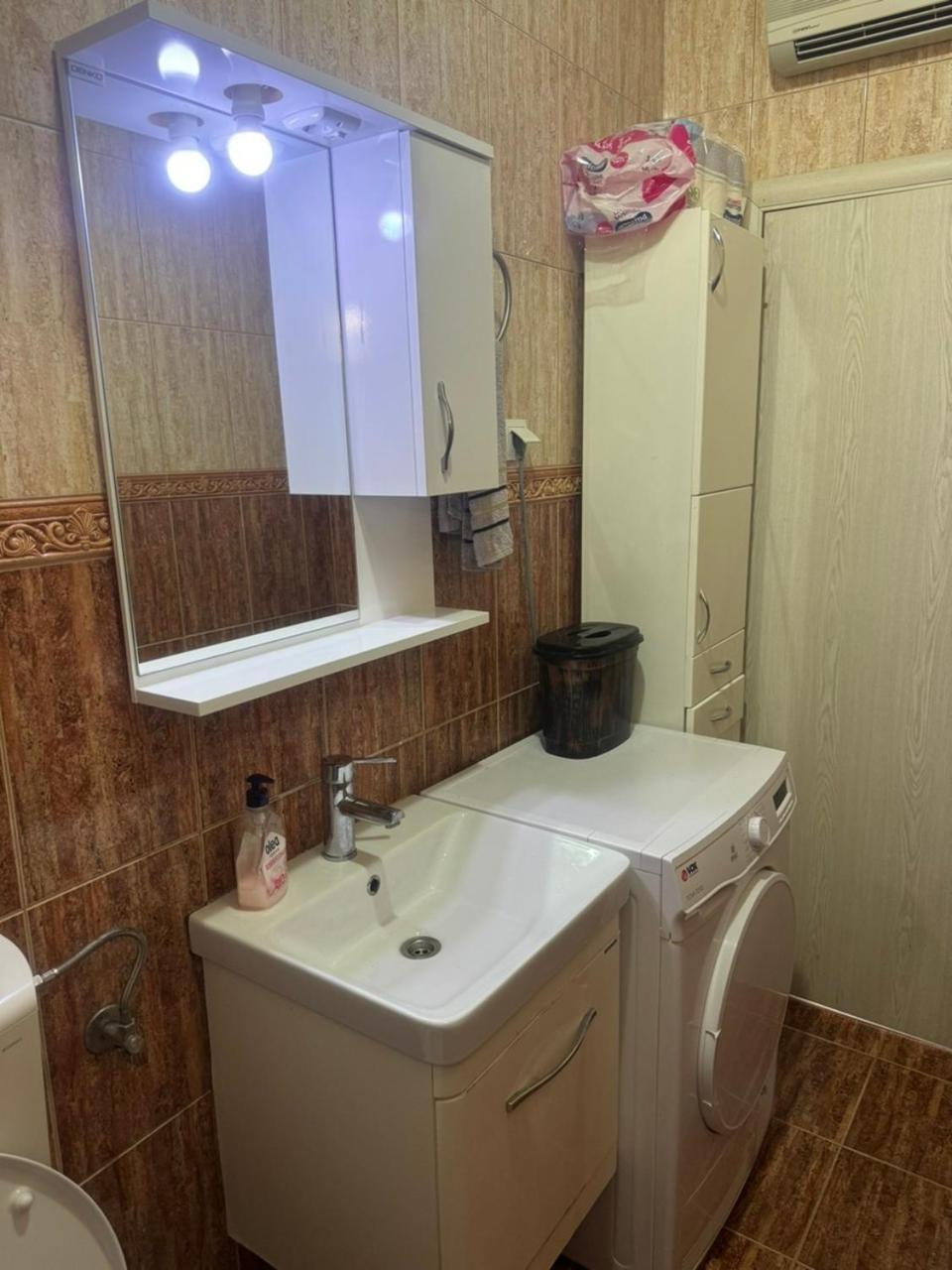Anita Guest House Tivat Ngoại thất bức ảnh