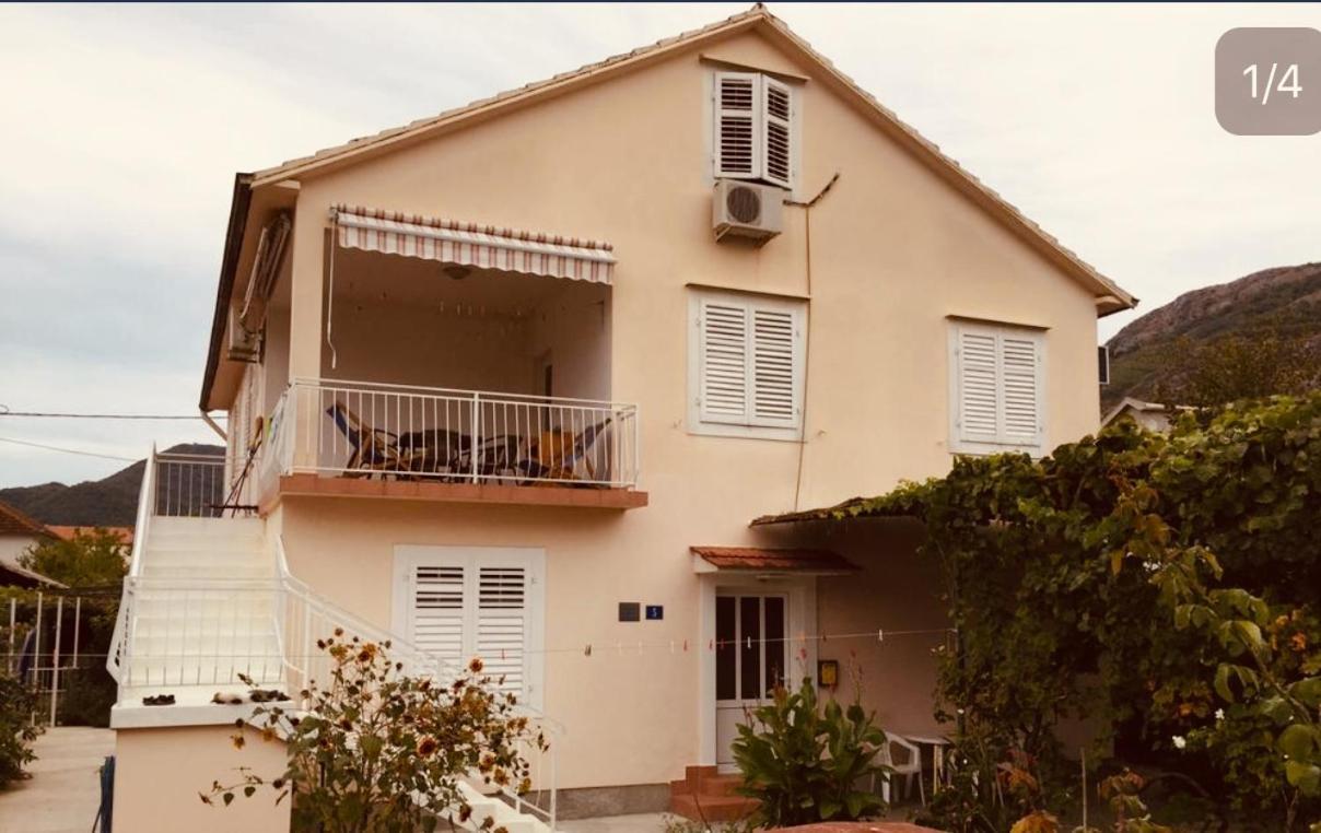 Anita Guest House Tivat Ngoại thất bức ảnh